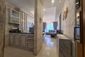Recommend Sale! 2BR Taman Anggrek Condominium Furnished Bagus Homey Mewah View Kota.