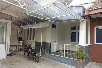DIKONTRAKAN / DISEWAKAN Rumah di daerah Kebayoran Lama Jakarta Selatan