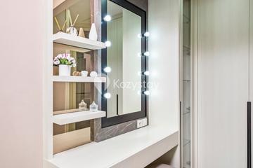 mirror