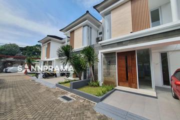 Jual Rumah Baru Siap Huni Dalam Townhouse di Jatiraden Bekasi - Dekat Universitas Mercu Buana Jatisampurna
