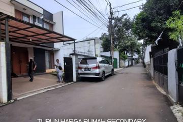Turun Harga Jual Cepat Rumah 2 Lantai di Kalibata Pasar Minggu Jakarta Selatan - 4+1 Kamar Tidur