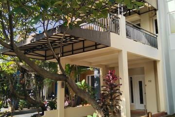Jual Rumah 3 Lantai Strategis di Perumahan Grand Cibubur - Nego di Tempat