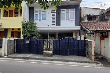 Jual Rumah Kost-Kostan 17 Kamar Main Road Cigadung Bandung