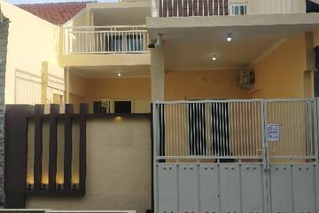 Jual Rumah Minimalis 2 Lantai di Gunungsari Indah Surabaya Siap Huni Dekat Raya Wiyung, Citraland, Pakuwon Mall