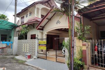 Dijual Rumah dalam Komplek Tanah Baru Bogor - 7 Kamar Tidur