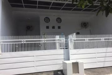 Jual Rumah 2 Lantai di Deltasari Indah Waru Sidoarjo