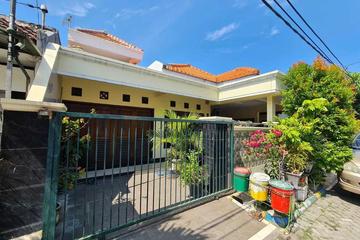 Jual Rumah 2 Lantai SHM di Perumahan Rewwin Waru Sidoarjo - LT 160m2 LB 110m2
