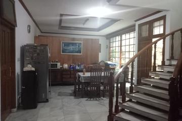 Dijual Rumah Megah dan Bagus di Tebet Timur Jakarta Selatan - Lingkungan Nyaman