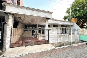 Jual Rumah Murah di Jalan Wiyung Indah Surabaya Siap Huni - 2+1 Kamar Tidur