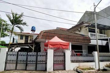Jual Rumah Lama Hitung Tanah di dalam Komplek Tebet Jakarta Selatan - Luas Tanah 291m2
