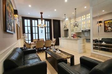 Dijual Rumah di Area Pondok Indah Jakarta Selatan Full Furnished - LT 120 m2, LB 180 m2
