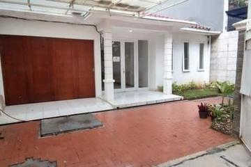 Jual Rumah Tua Hitung Tanah di Kramat Pela Kebayoran Baru - Luas Tanah 250 m2 SHM