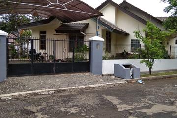 Rumah Dijual Dalam Komplek Dekat Polsek Cinere - Luas Tanah 392 m2 SHM