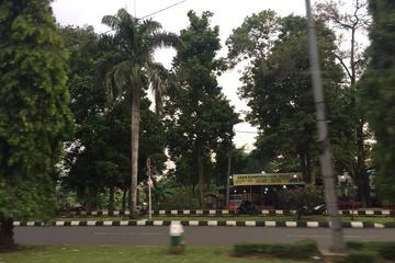 Jual Tanah SHM 5000m2 di Meruya Utara Pinggir Tol Puri Indah