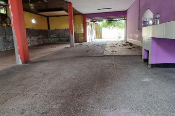 Tampak Dalam