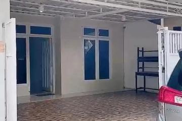Jual Rumah Bagus 2 Lantai SHM di Balas Klumprik Wiyung Surabaya