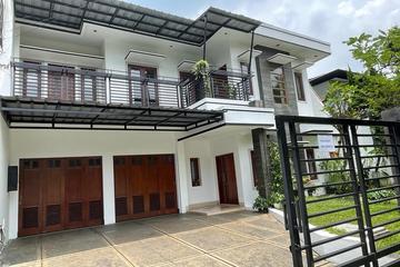 Sewa Rumah Cantik Siap Huni Semi Furnished di Pondok Indah Jakarta Selatan