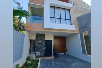 Jual Rumah 2 Lantai di Lubang Buaya Cipayung Jakarta Timur - 3 Kamar Tidur