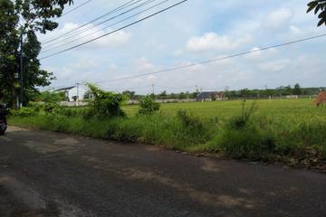 Jual Tanah untuk Usaha atau Gudang di Pinggir Jalan Kartini Subang - Luas 1000m2