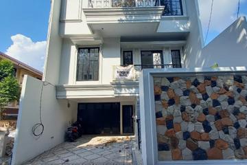 Jual Rumah Mewah 3 Lantai di Jagakarsa Jakarta Selatan - Selangkah ke Ragunan dan Cilandak KKO
