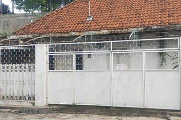 Jual Rumah Sangat Strategis di Jalan Gondosuli Surabaya Pusat