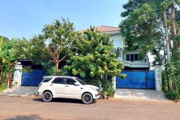 Jual Rumah Cocok untuk Usaha di Taman Semanan Indah Jakarta Barat