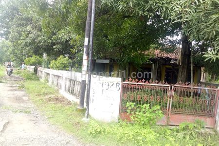 Dijual Tanah dan Rumah untuk Usaha Strategis dekat Jalan Pantura Kertasemaya Indramayu