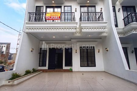 Dijual Rumah Mewah 2,5 Lantai Plus Rooftop Posisi Hook dalam Townhouse Pinggir Jalan Raya Jagakarsa Jakarta Selatan