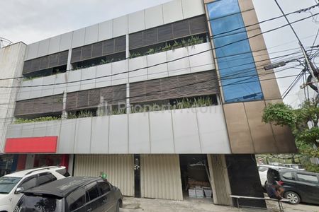 Sewa Ruko 3 Lantai Strategis di Manyar Kertoarjo, Gubeng, Surabaya