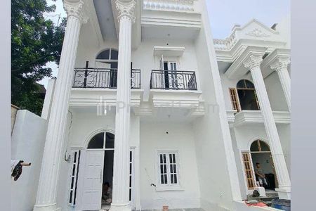 Dijual Rumah 2 Lantai + Rooftop dalam Mini Cluster Kramatjati Jakarta Timur