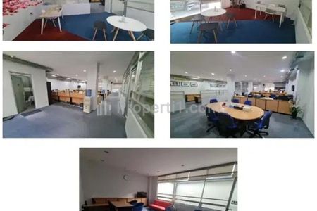 Jual Gedung Kantor 5 Lantai di Jalan Kedung Cowek dekat Kenjeran Surabaya
