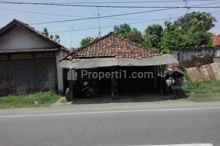 Dijual Tanah dan Rumah Strategis untuk Ruang Usaha di Pinggir Jalan Pantura Losarang Indramayu