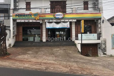 Dijual Tempat Usaha Pinggir Jalan Raya Lokasi Strategis di Cilodong Depok