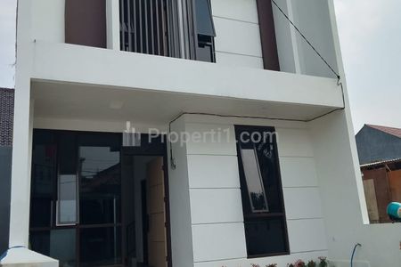 Dijual Rumah Brand New 2 di Cinere, dekat Toll Brigif - 2 Lantai, 3 Kamar Tidur