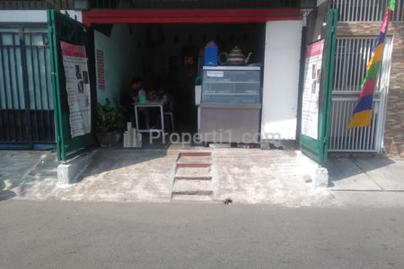 Dijual Rumah 3 1/2 Lantai di Tanjung Duren Utara Jakarta Barat Luas 72 m2 Full Bangunan