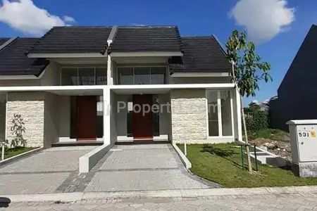 Jual Cepat Rumah Sangat Murah SHM di Northwest Hill Citraland Surabaya