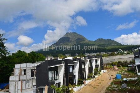 Dijual Vila di Puncak Batu, View Kota Batu, Jawa Timur - HP/WA 0813-3123-0022
