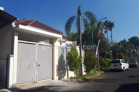 Jual Rumah Hook Minimalis di Perum Central Park Wiguna Gunung Anyar Surabaya Timur