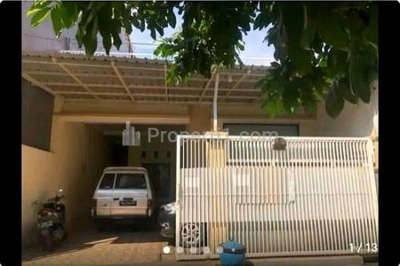 Foto depan rumah kost