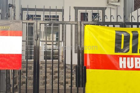 Jual Rumah Baru Murah Kosong di Grogol Jakarta Barat - 3 Lantai, 5 Kamar Tidur