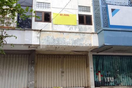 Jual Ruko 3 Lantai Kosong Strategis di Pertokoan Ngagel Jaya Gubeng Surabaya Timur