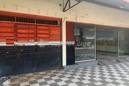 Sewa Ruko Strategis di Jalan Raya Barata Jaya Gubeng Surabaya Timur - Luas Tanah 240 m2
