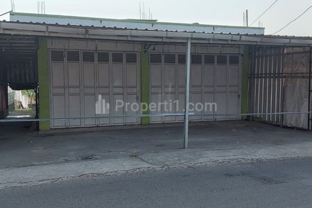 Jual Ruko di Pinggir Jalan Raya Cibuntu, Ciampea, Bogor - Siap Pakai, Lokasi Strategis, SHM