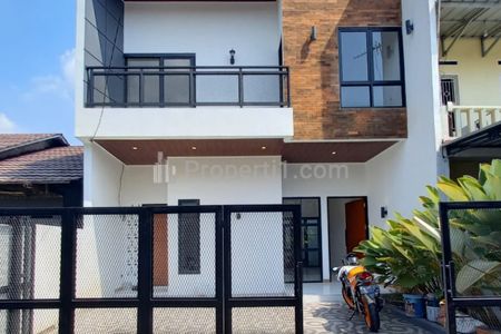 Jual Rumah Semi Industrial Siap Huni Luas 150/108 3+1KT di Jagakarsa Jakarta Selatan