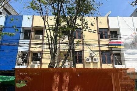 Dijual Ruko Gandeng 3 Lantai dekat Living Plaza Cinere