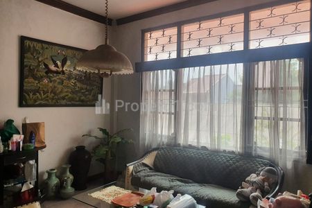 Dijual Rumah 3 Lantai di Jatibening Bekasi - 5 Kamar Tidur