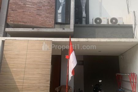 Tampak depan
