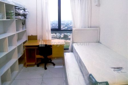 Doble Bed, Meja Belakar dan Rak Buku