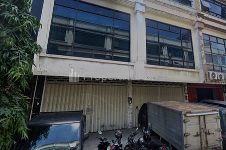 Jual 2 Unit Ruko 3 Lantai di Area Pertokoan Rungkut Megah Raya, Tenggilis Mejoyo, Surabaya