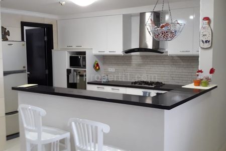 Dijual Apartment Somerset Berlian, Permata Hijau, Jakarta Selatan - 3BR+1 Furnished 184sqm BEST DEAL